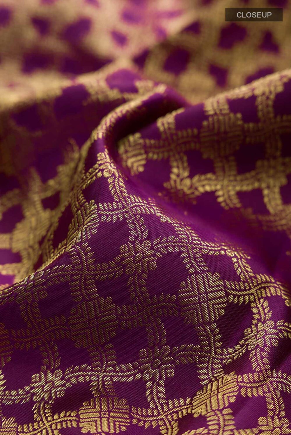 Rohini-Red Kanchipuram Silk Saree - Image 6