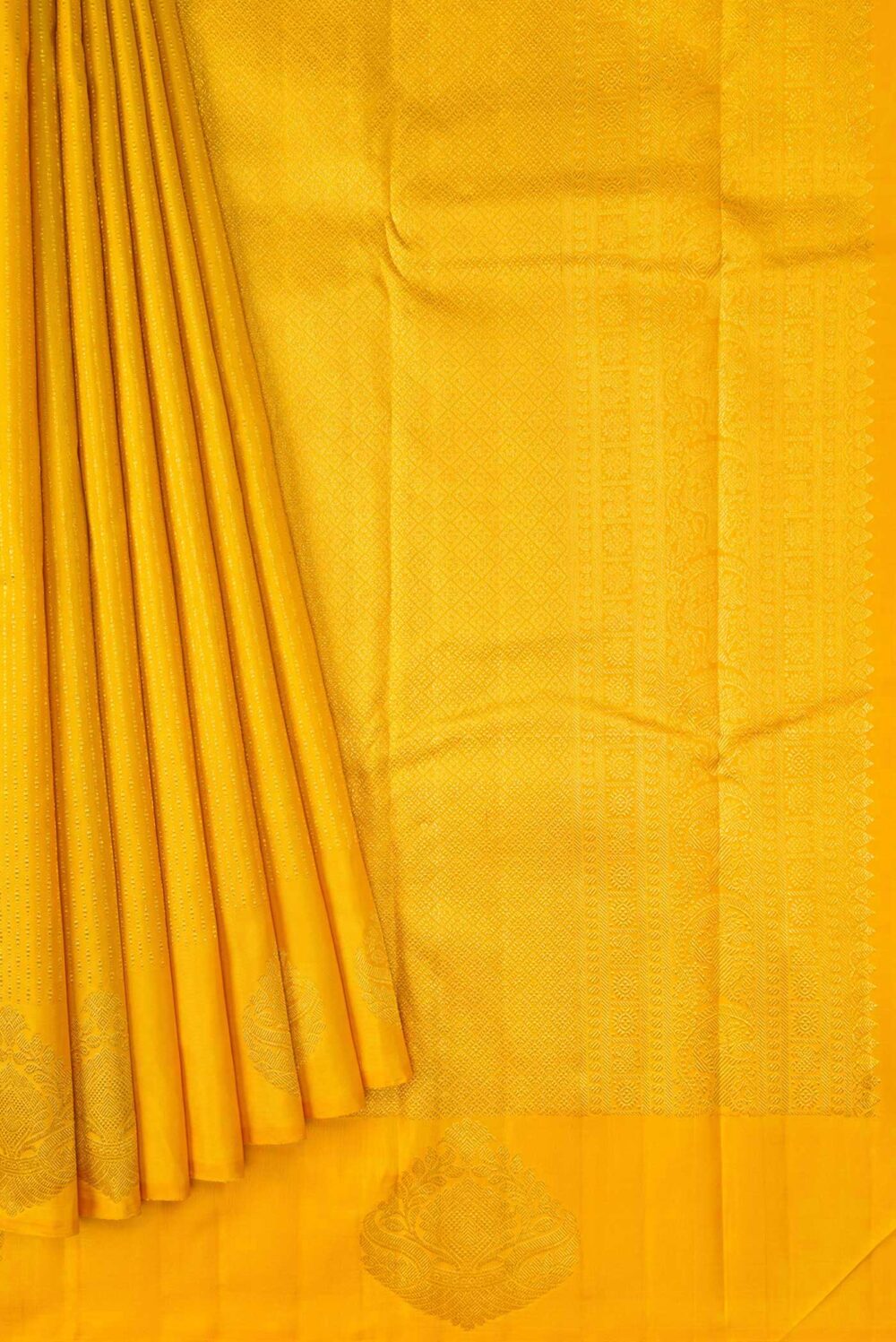 Pure Silk Pure Zari Yellow Dual Tone Kanchipuram Saree - Image 3