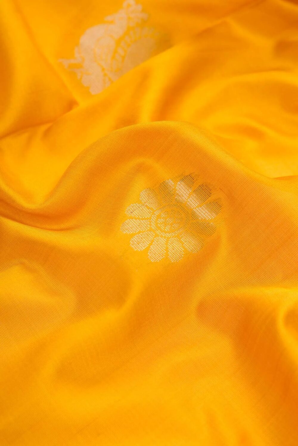 Mustard Dual Tone Uppada Silk Saree - Image 2