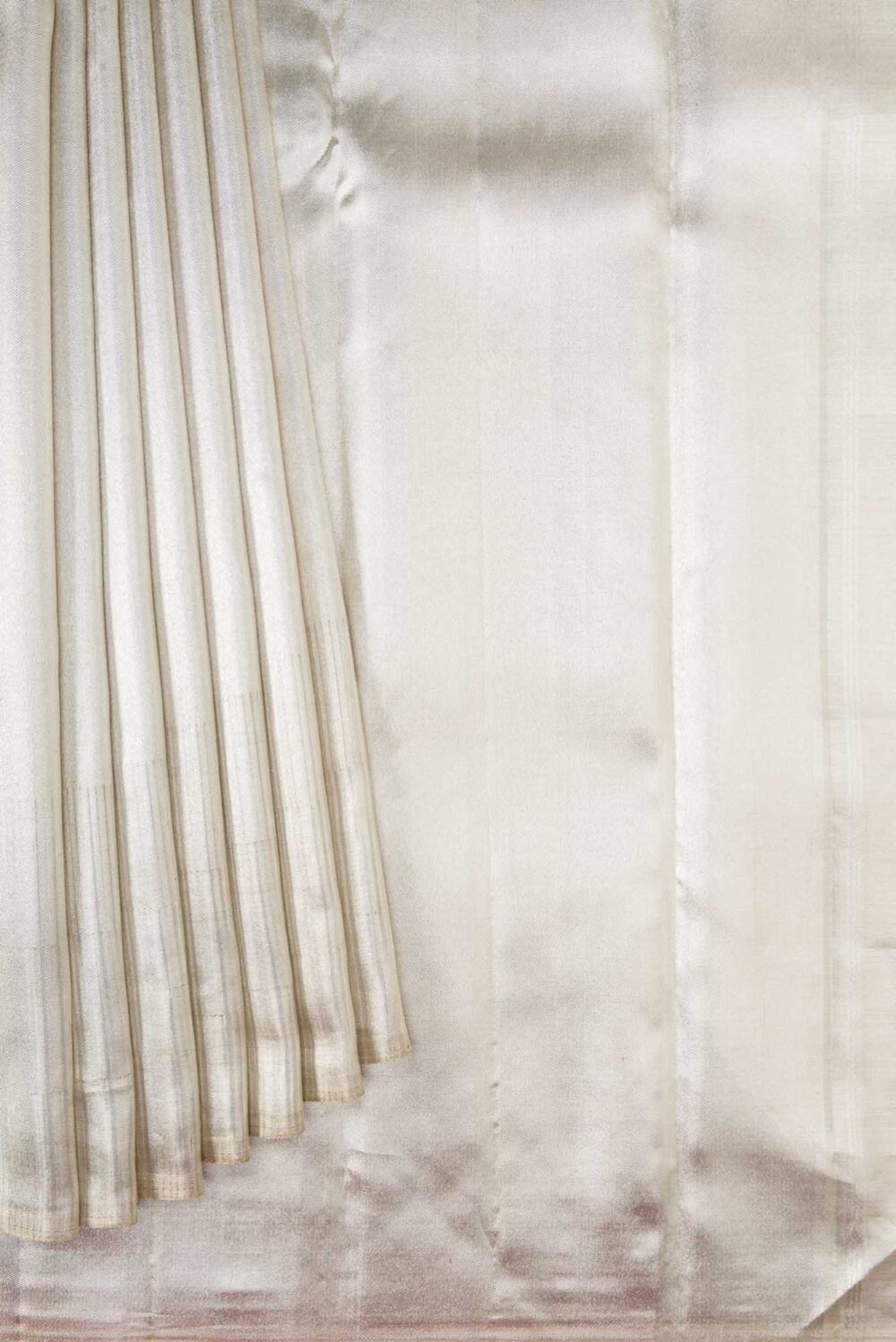 White Dual Tone Kanchipuram Tissue Silk Saree - Image 2