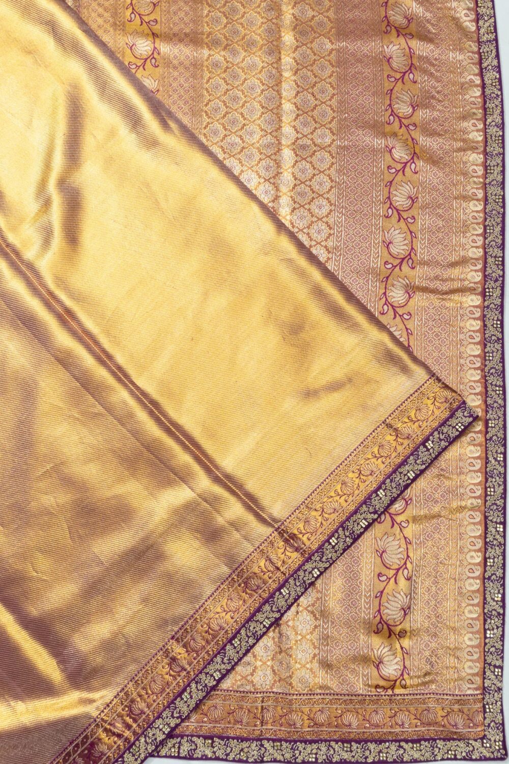 Kanchipuram Silk Tissue Diagonal Lines Gold Saree With Zardosi Work Border