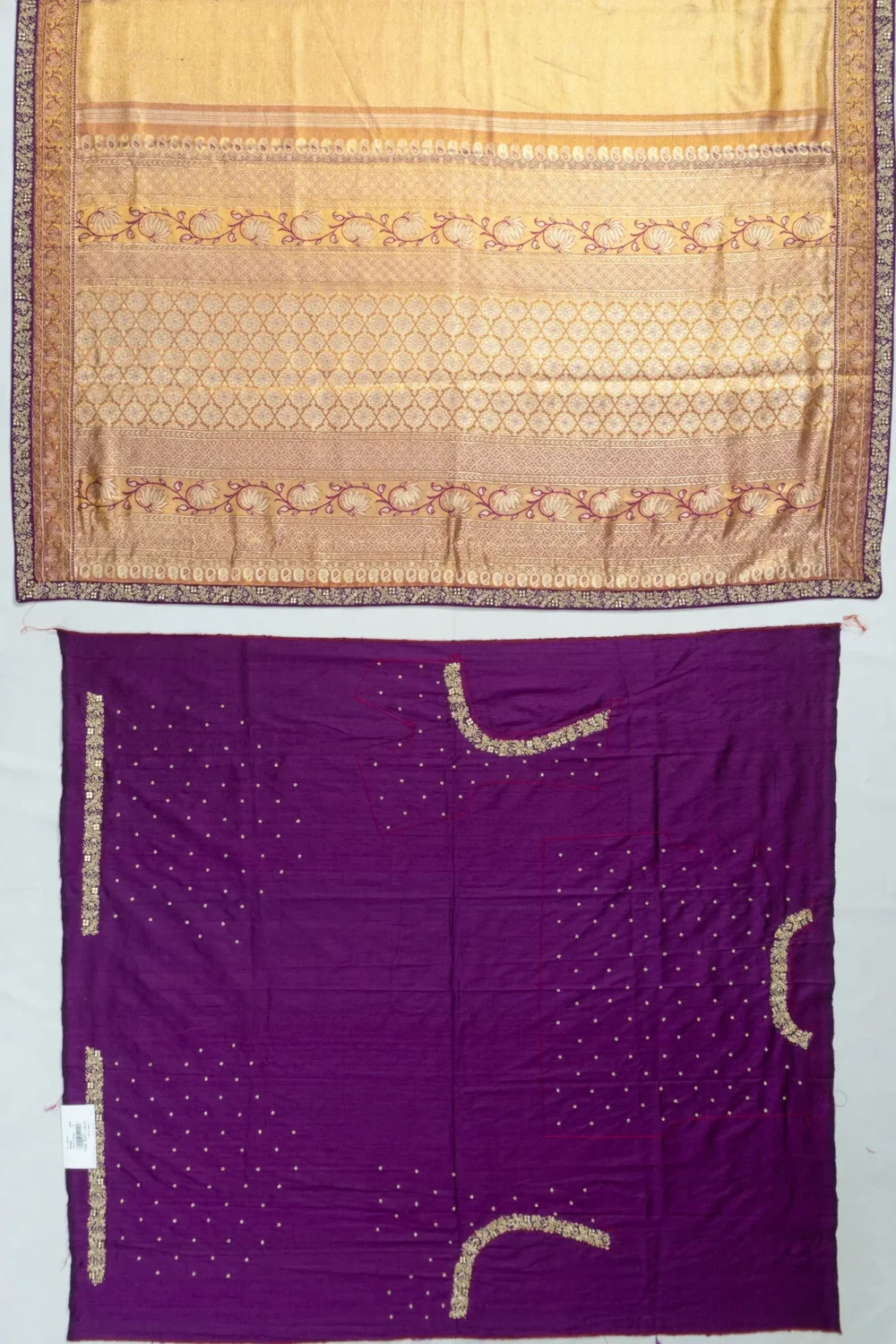 Kanchipuram Silk Tissue Diagonal Lines Gold Saree With Zardosi Work Border - Image 3