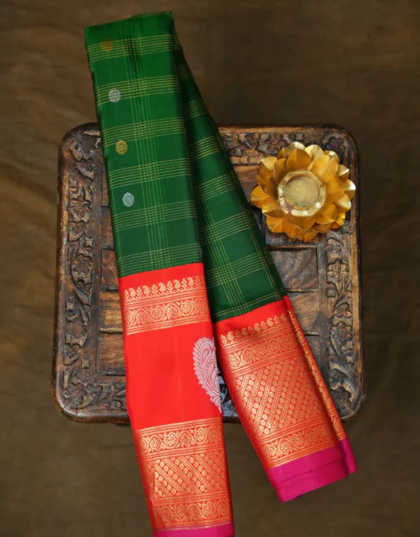 GADWAL PURE SILK GAP BORDER HANDLOOM SAREE